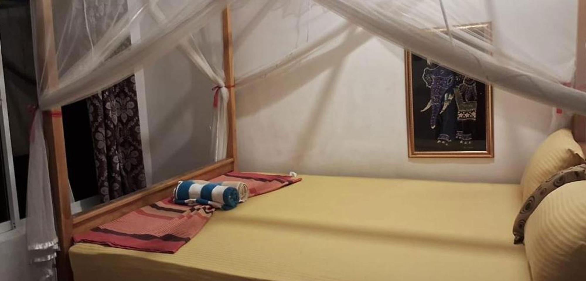 Simple Place Мириса Екстериор снимка