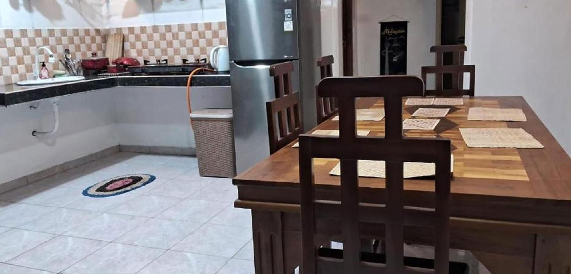 Simple Place Мириса Екстериор снимка