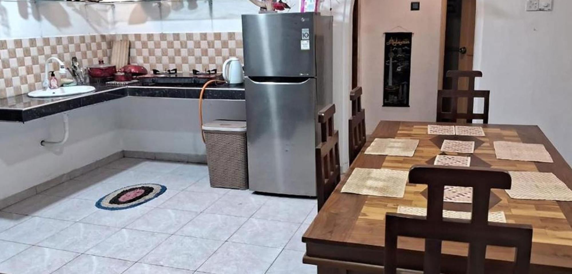Simple Place Мириса Екстериор снимка
